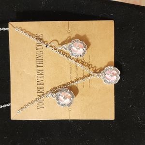 Flower and Pendant Jewelry Set, NWT